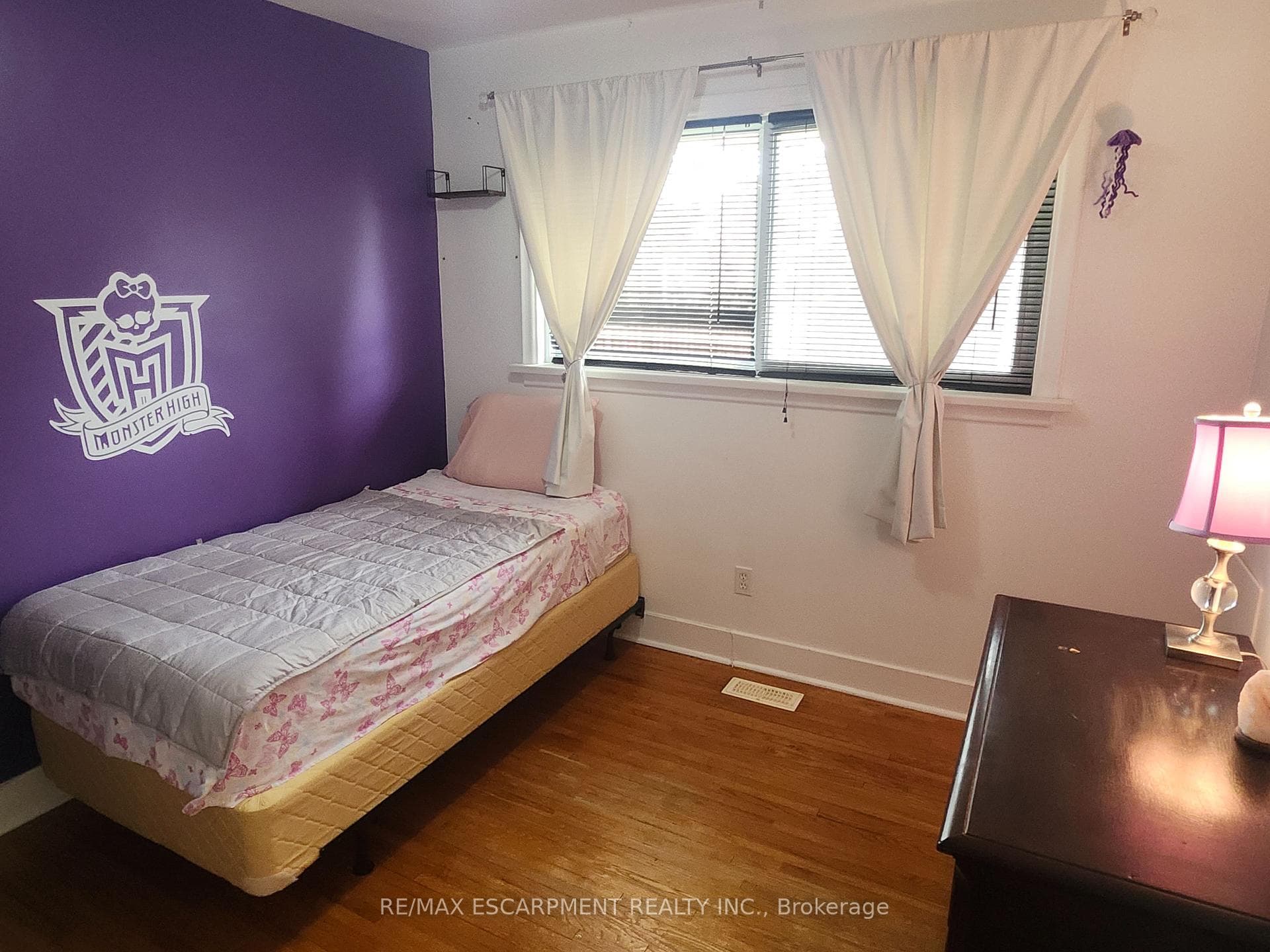 6142 Scott Street photo 16
