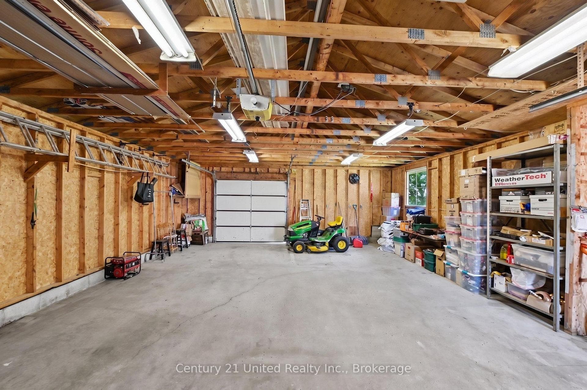 815 Stewart Drive photo 29