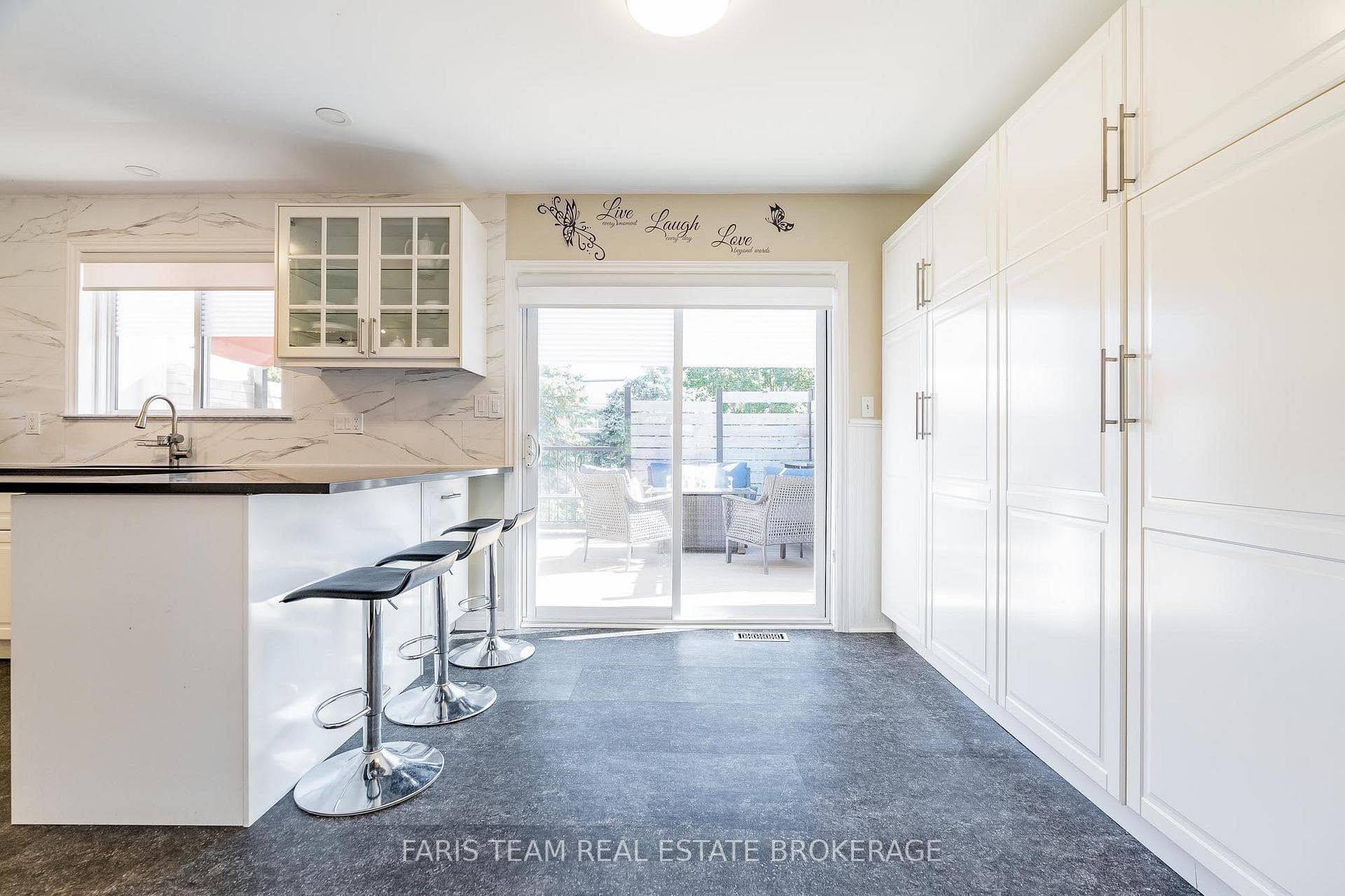 325 Brewery Lane photo 9