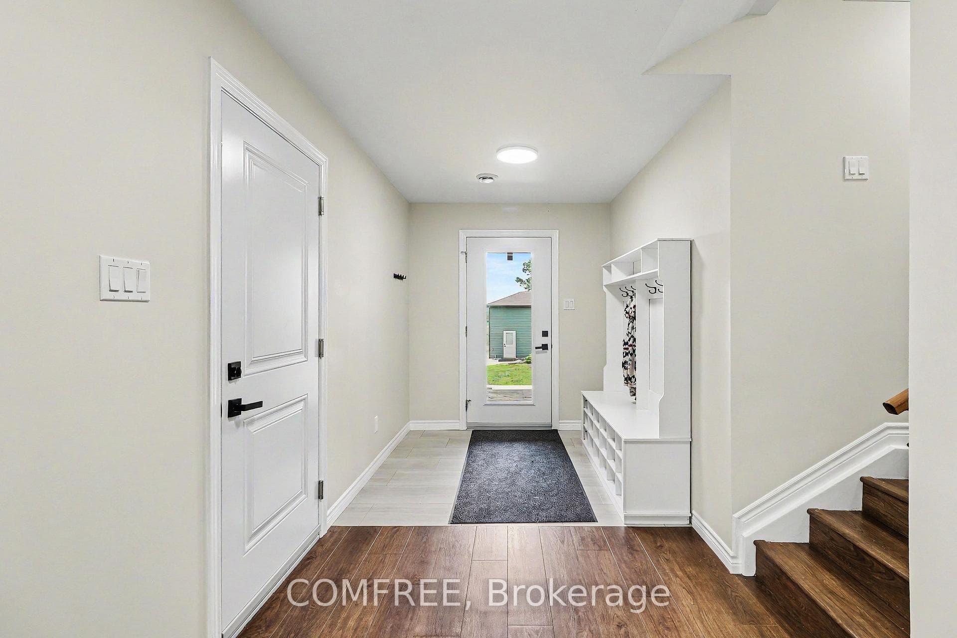1317 Rodney Lane photo 3