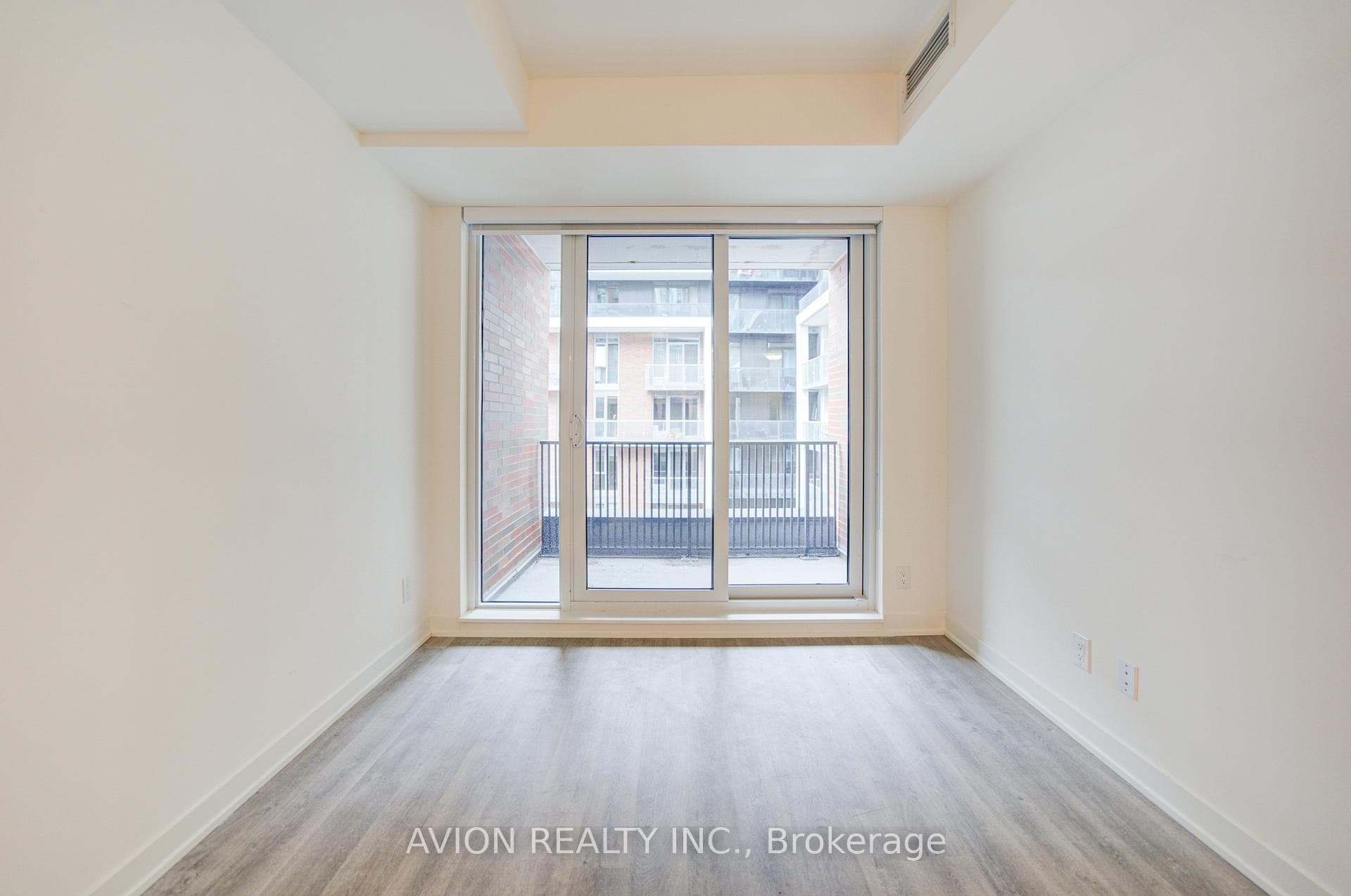 8119 Birchmount Road Unit A937 photo 10