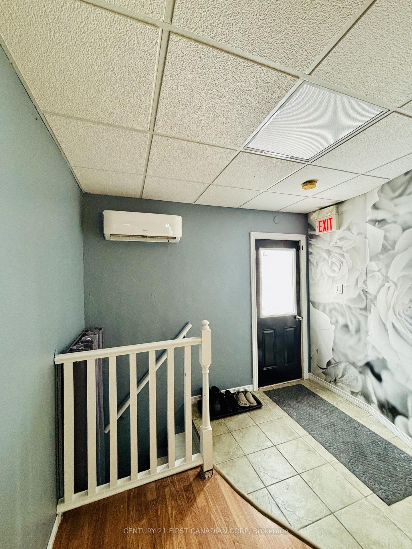 13274 Ilderton Road photo 8
