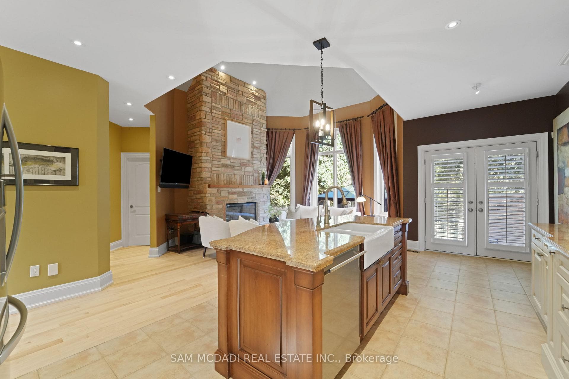 2258 Providence Road photo 14