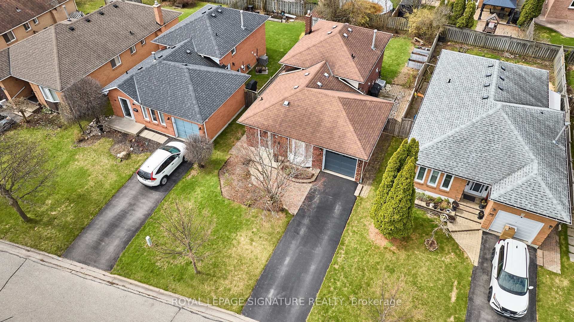 18 Boychyn Drive photo 2