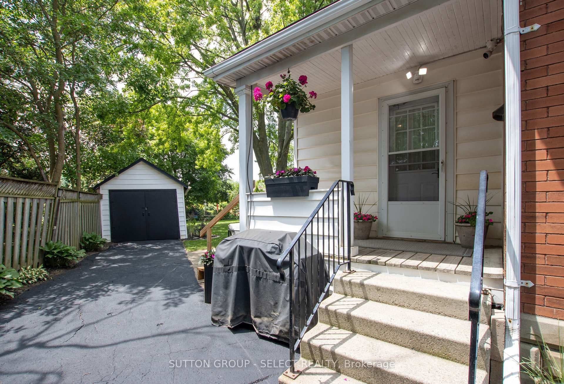 4273 Colonel Talbot Road photo 39