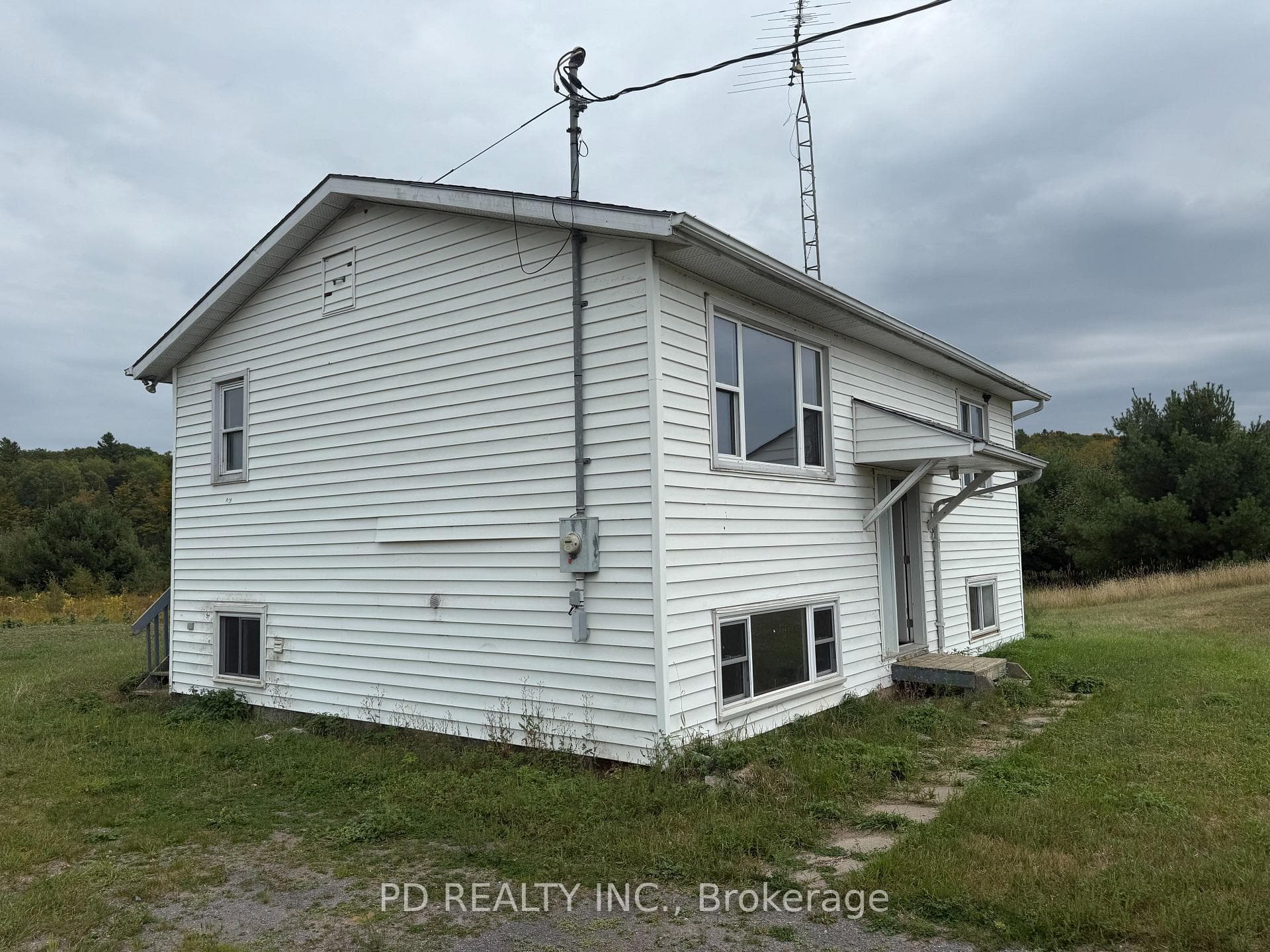 1251 Brock Road photo 3