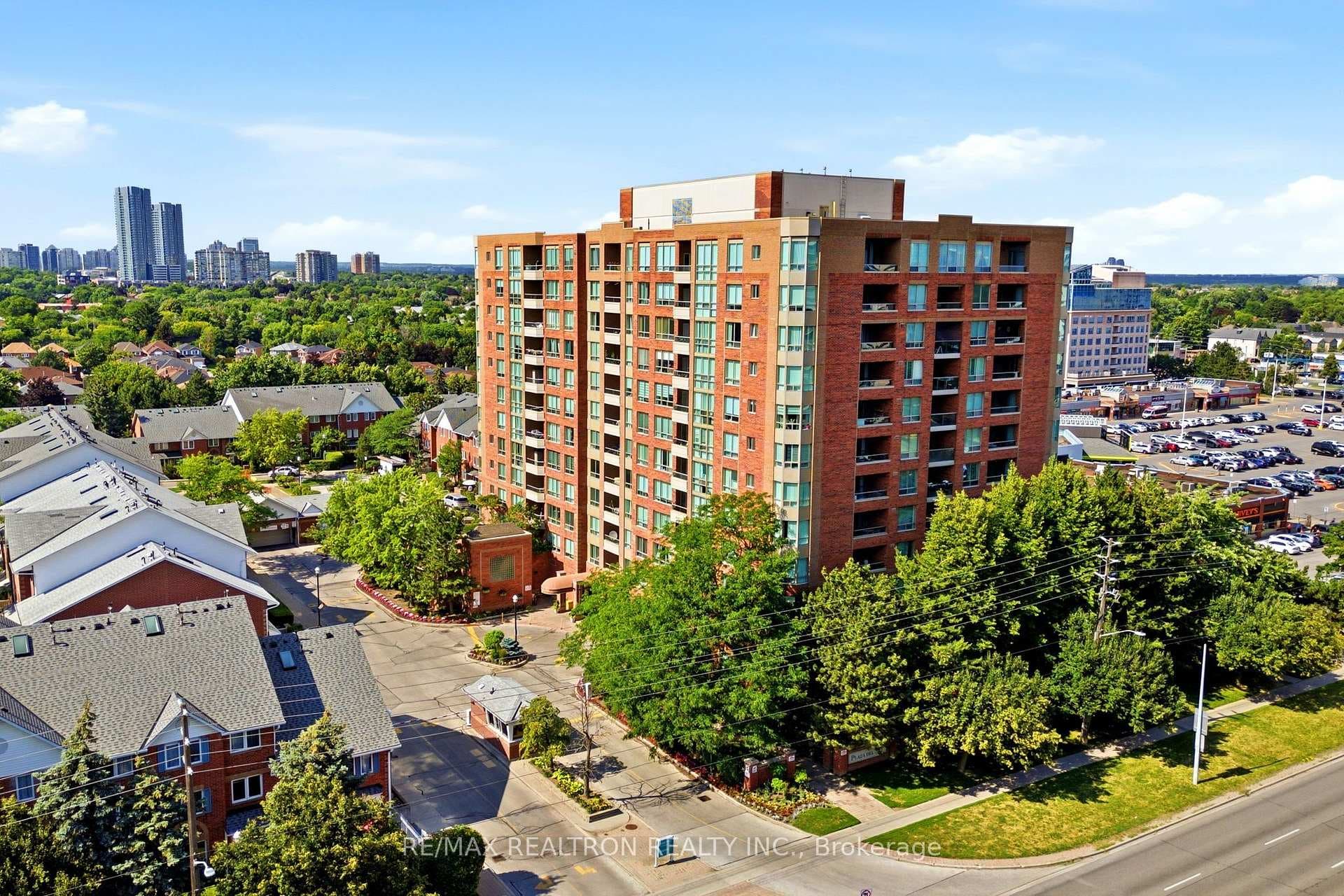 850 Steeles Avenue Unit 1103 photo 1