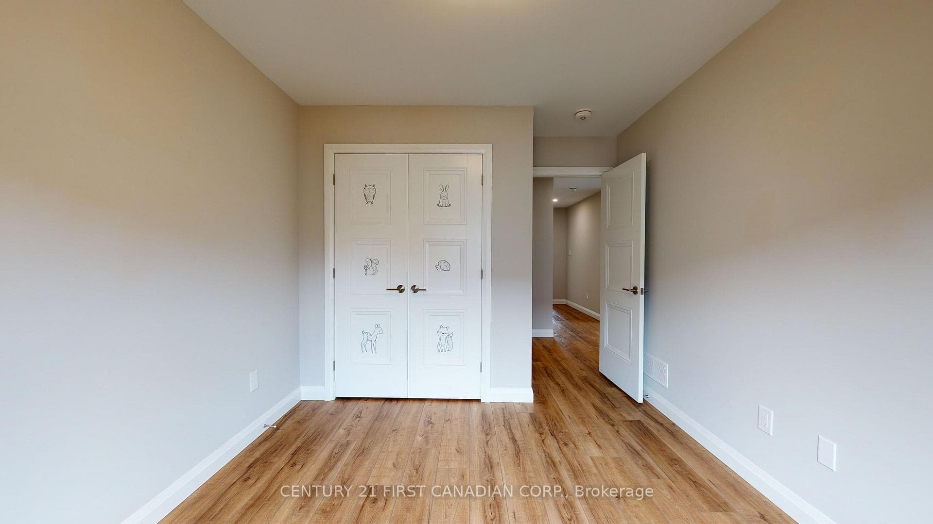 17 NICHOLSON Street Unit 27 photo 30