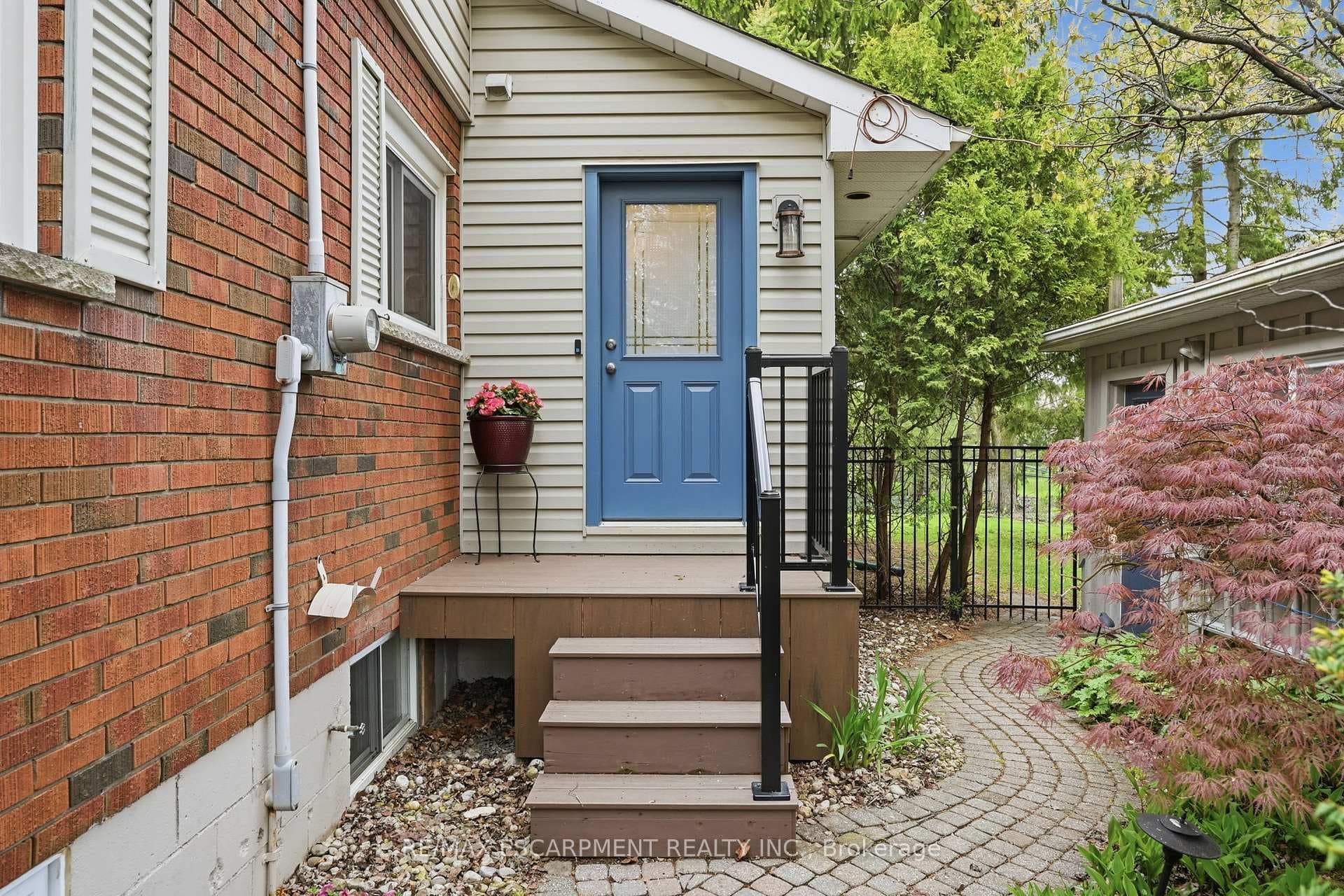 21 Brian Boulevard photo 39