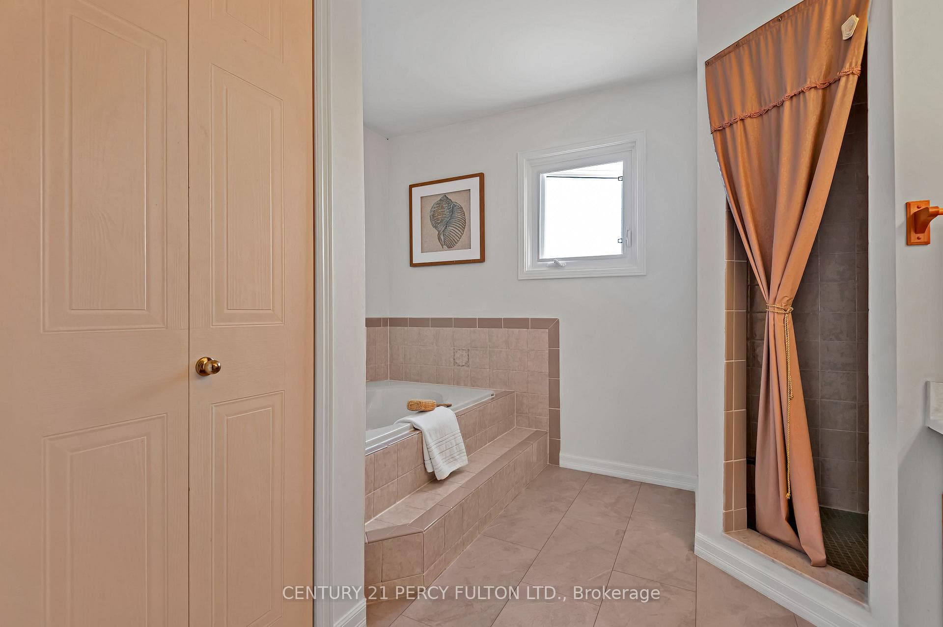 1821 Post Drive photo 24