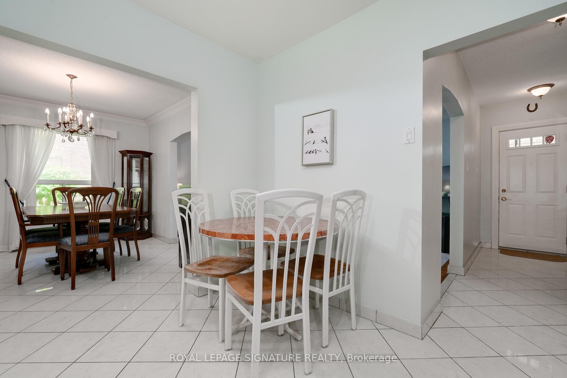 146 Upper Canada Drive photo 11