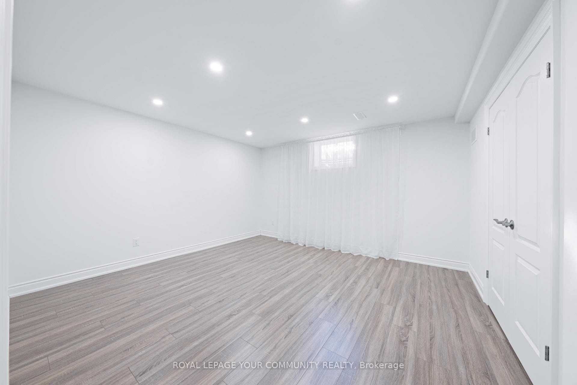 37 Heron Boulevard photo 35