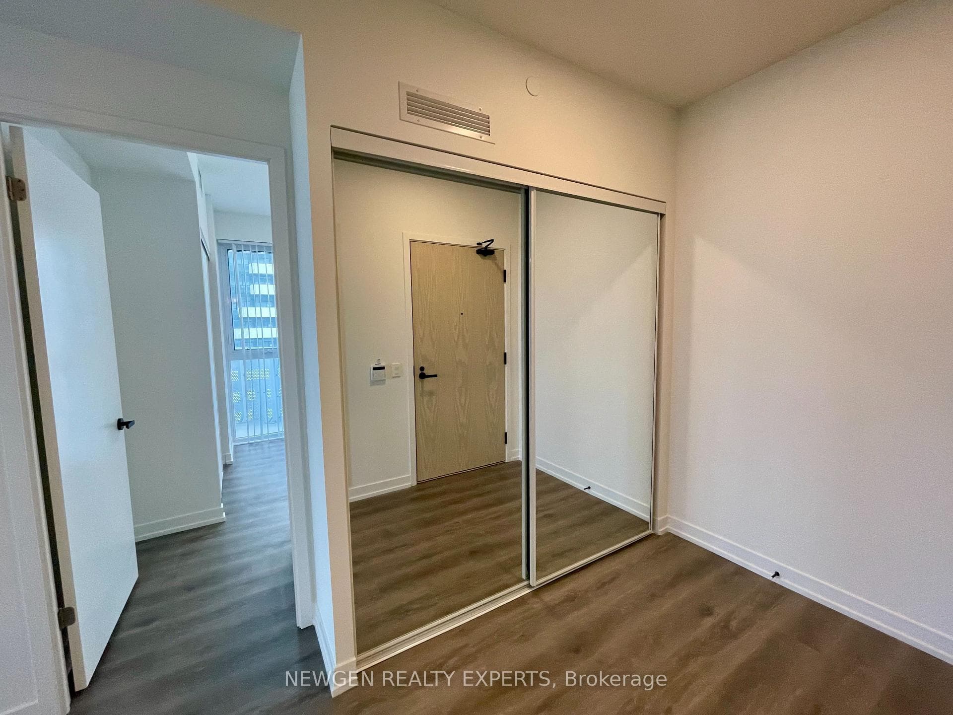 225 Commerce Street Unit 1512 photo 3