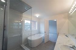 1435 Farrow Crescent photo 14