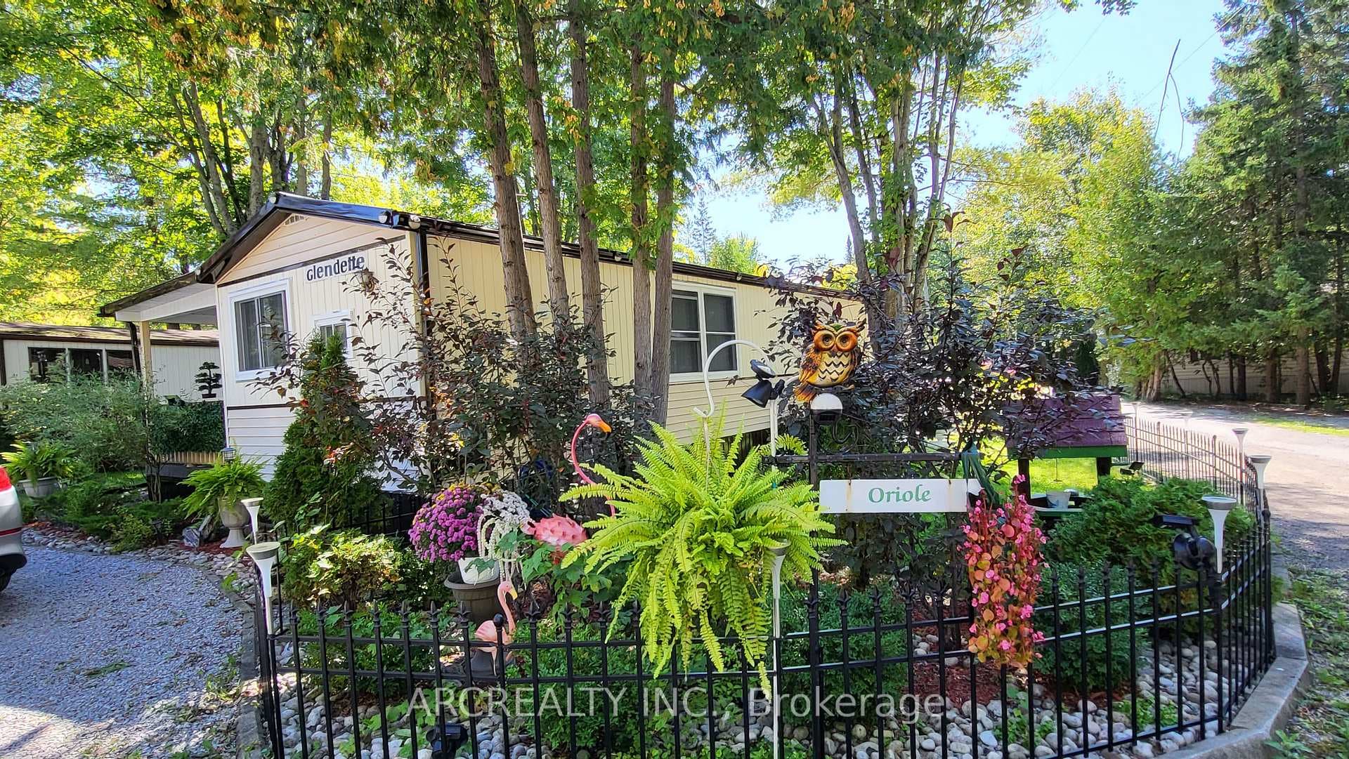 2 Oriole Parkway photo 6