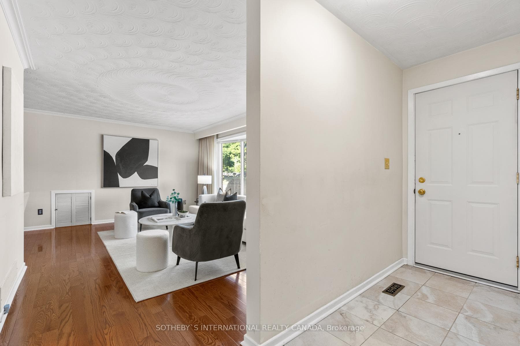 1176 Grange Road photo 6