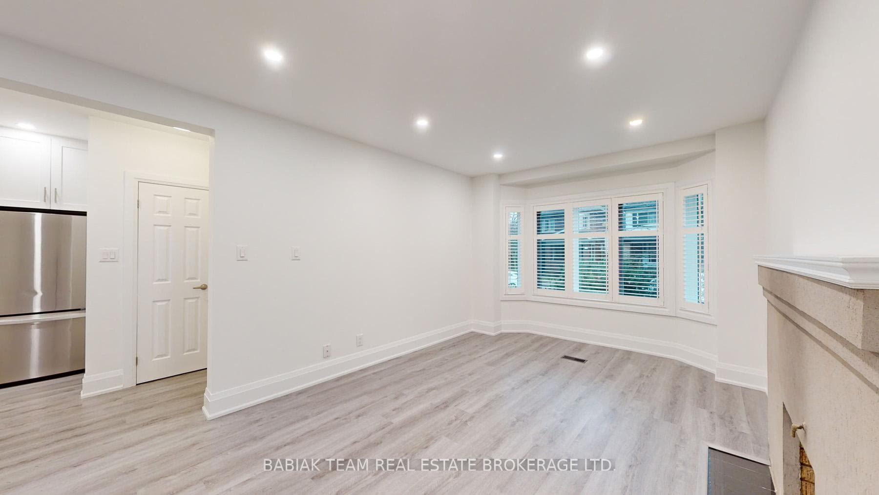 19 Grassmere Road Unit Main photo 10