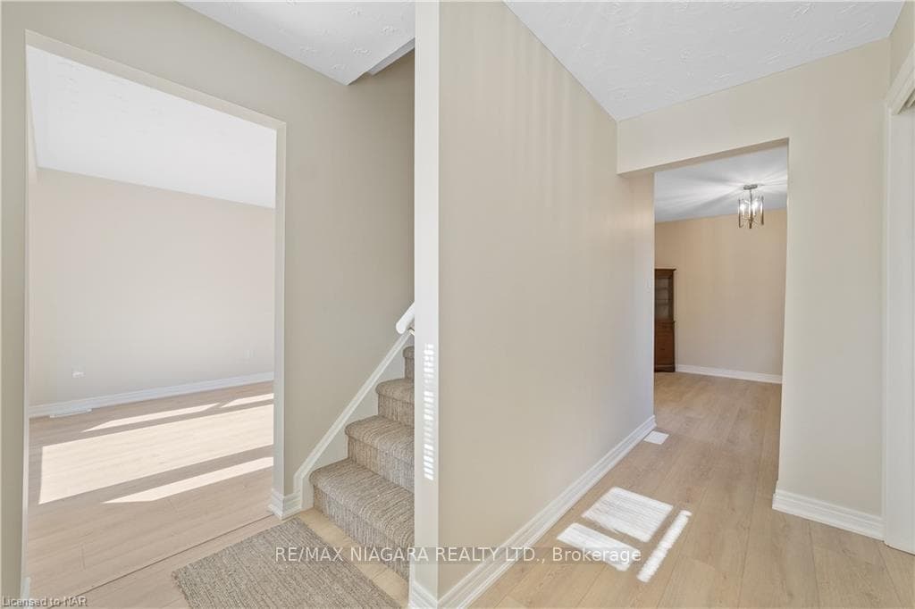 6344 Drummond Road Unit 3 photo 4