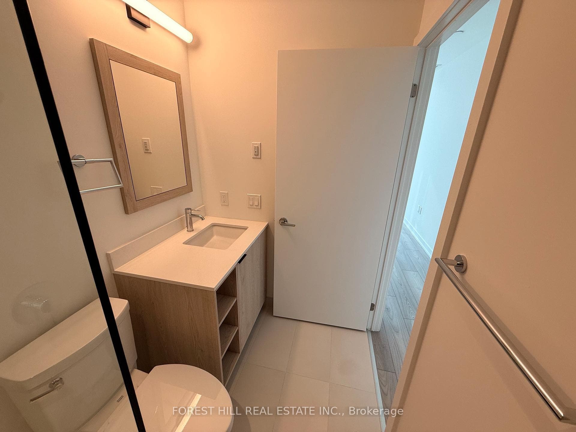 Stand shower Ensuite