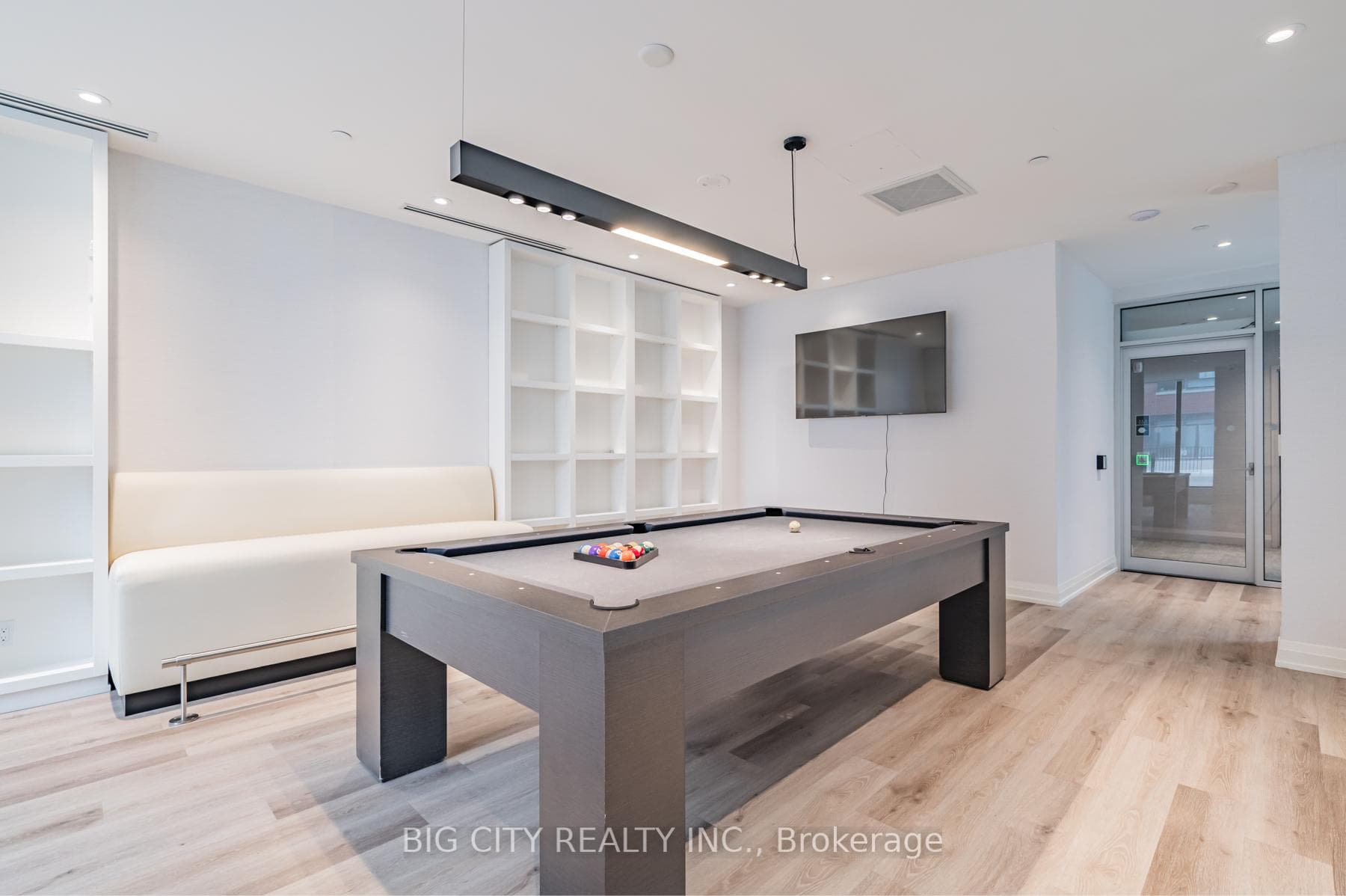 36 Brentcliffe Road Unit 803 photo 25