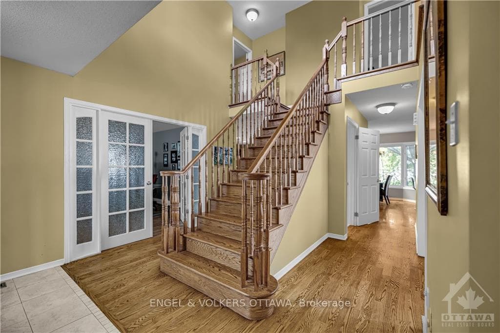 1383 CASERTA Place photo 4