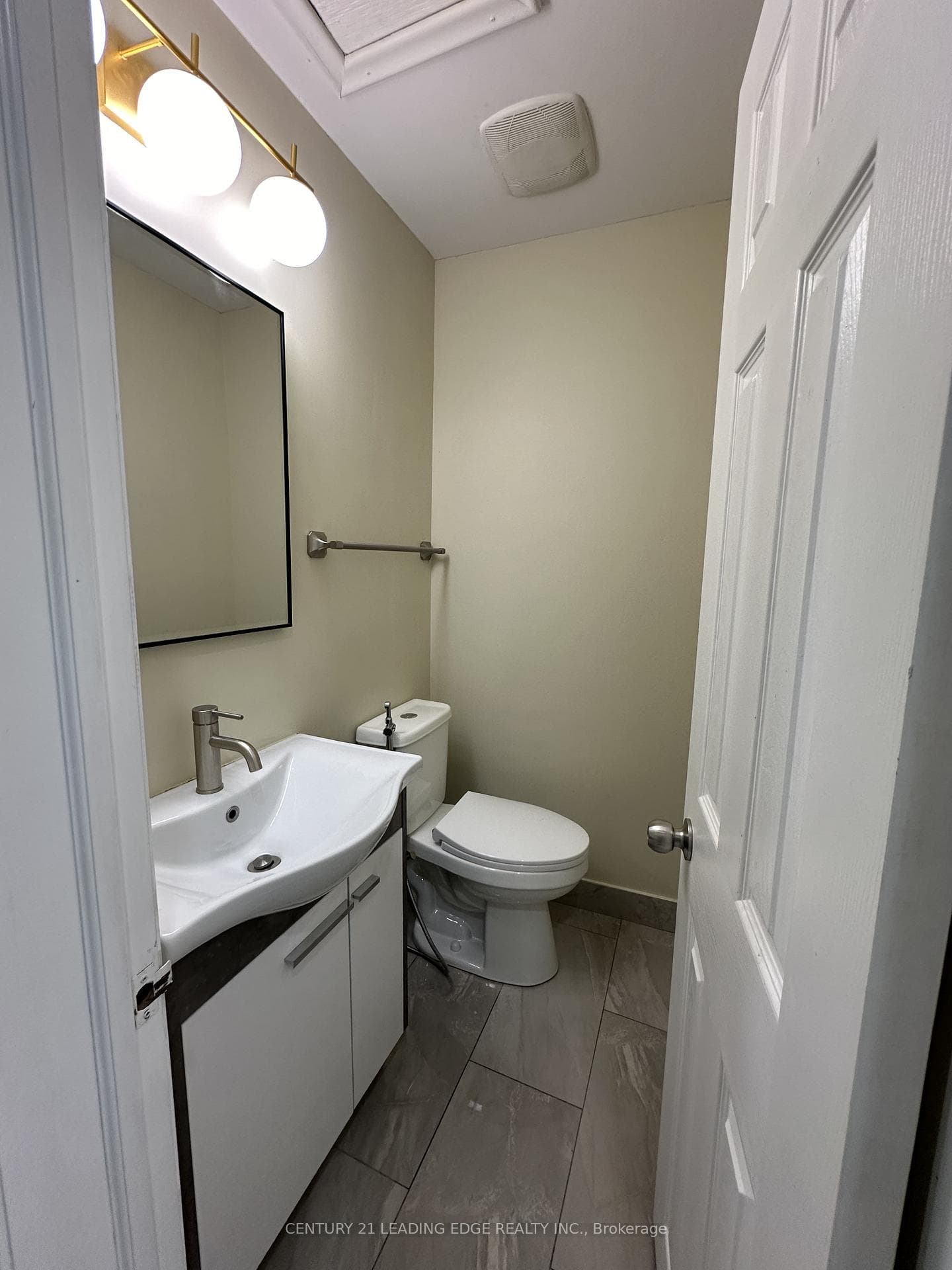 360 Guelph Street Unit Upper photo 14