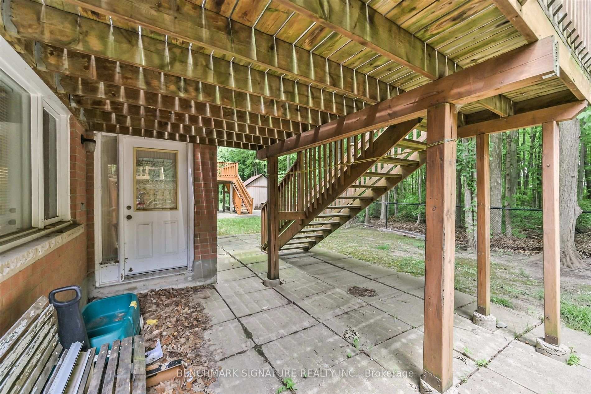 152 Blackmore Avenue photo 47