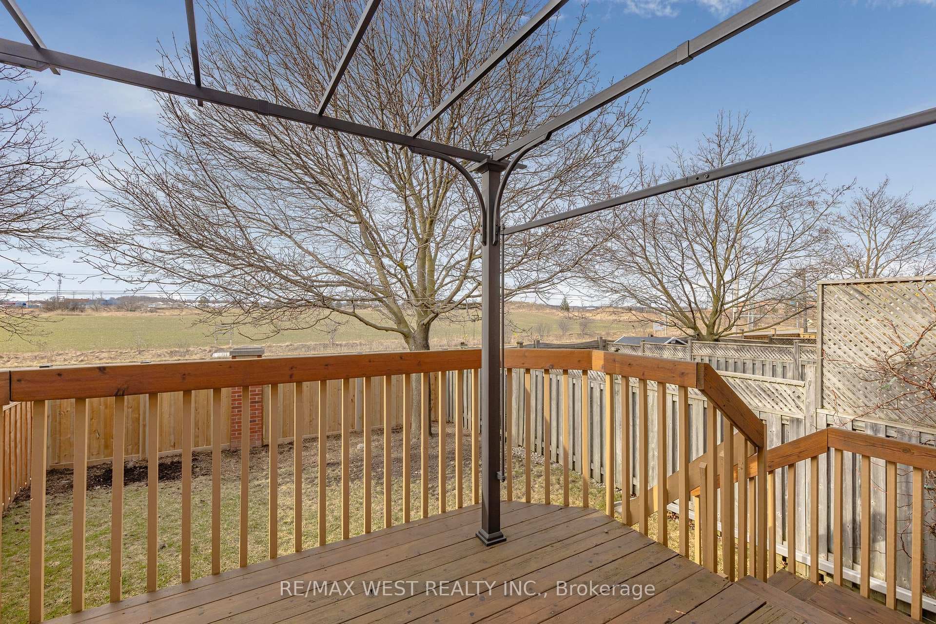 32 Alderbrook Place photo 17