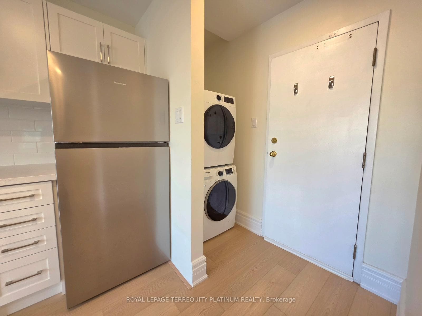 11 Beaconsfield Avenue Unit 5/ 2nd Floor photo 8