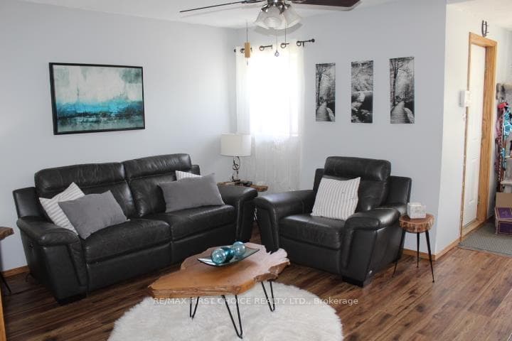 1507 Gore Street photo 5