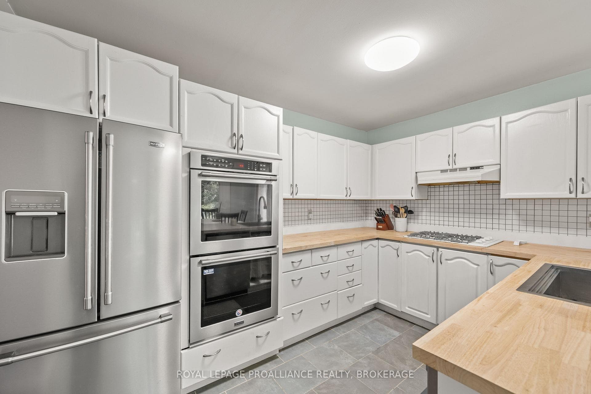 151 Greenlees Drive photo 11