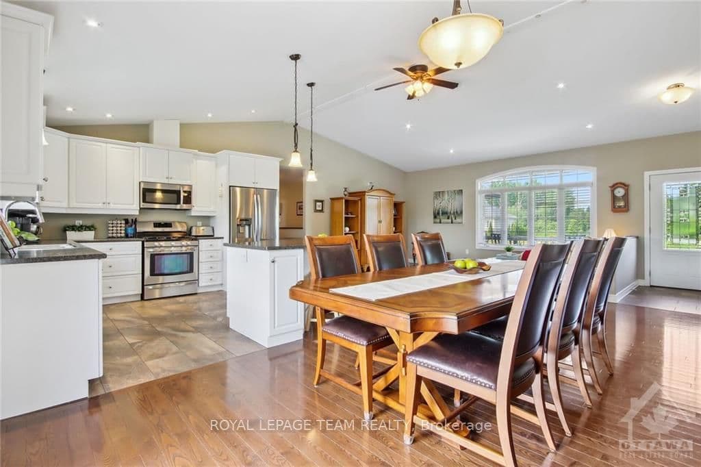 3297 MORNINGMIST Way photo 9