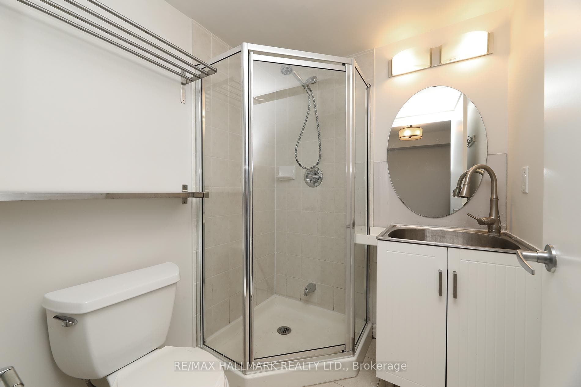 16 Yonge Street Unit 707 photo 6