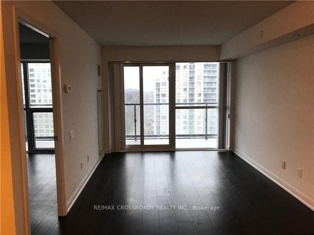 5168 Yonge Street Unit 1610 photo 4