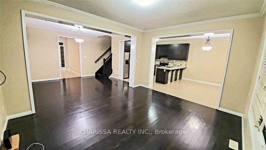 483 Pozbou Crescent Unit Main photo 7