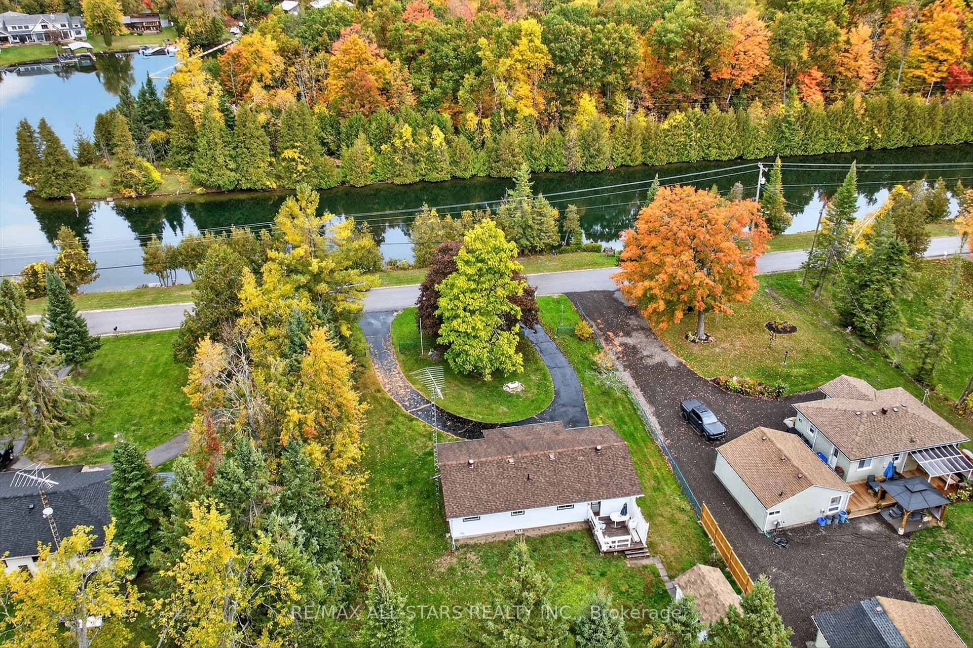 104 Trent Canal Road photo 37
