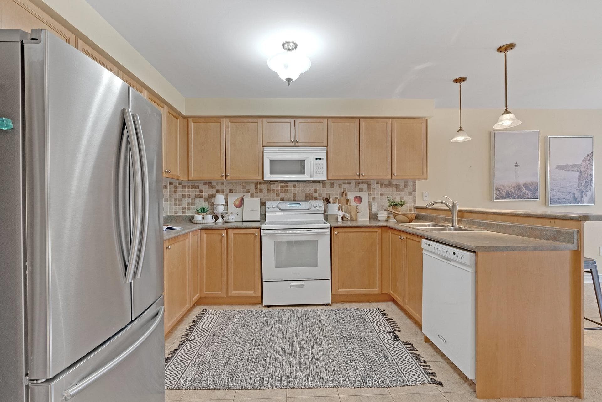 27 Tracey Court photo 5