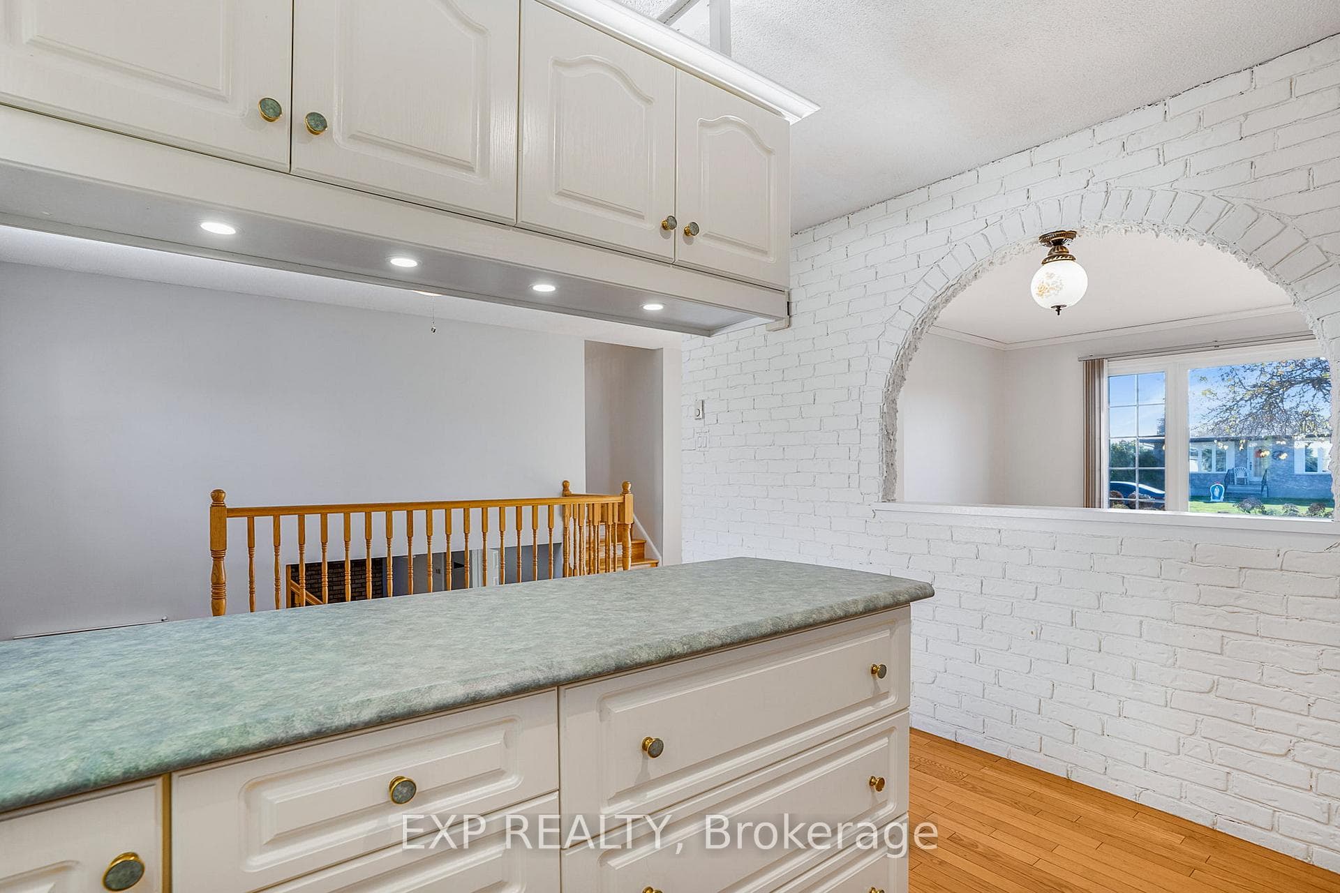 5 ALBERT Street photo 16