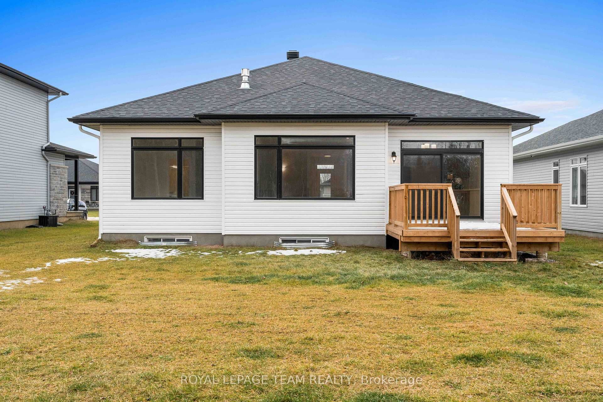 295 WOOD Avenue photo 29