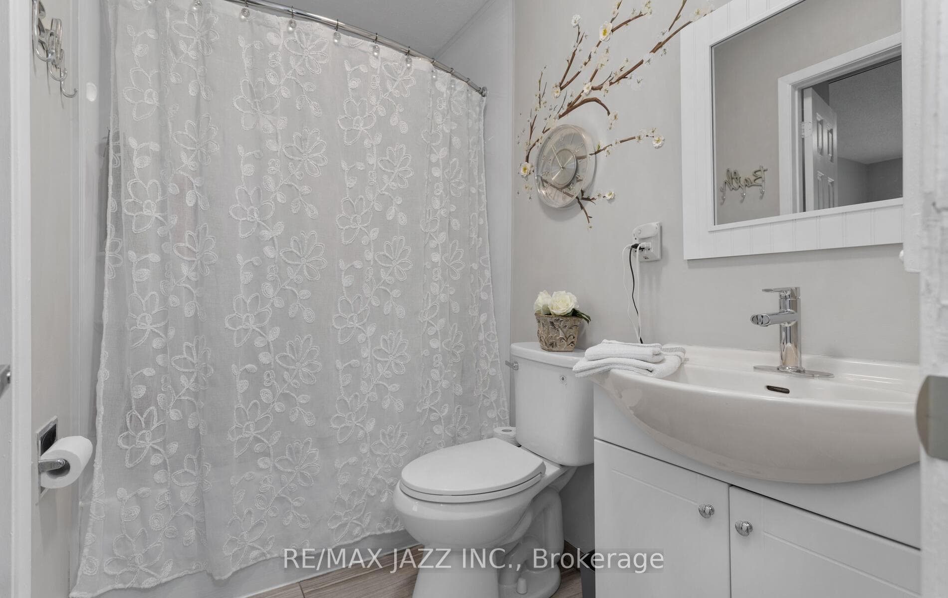 1238 Cherrydown Drive photo 23