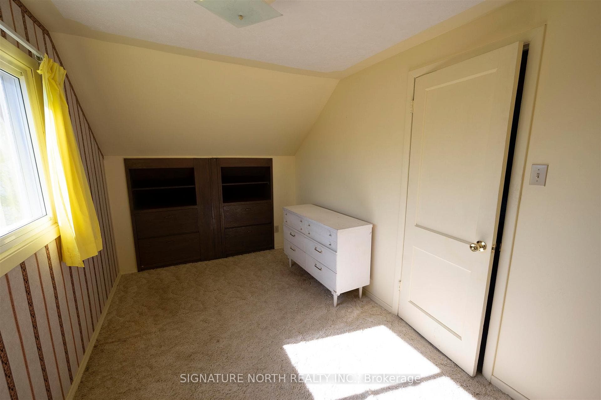 382 Morse Street photo 13