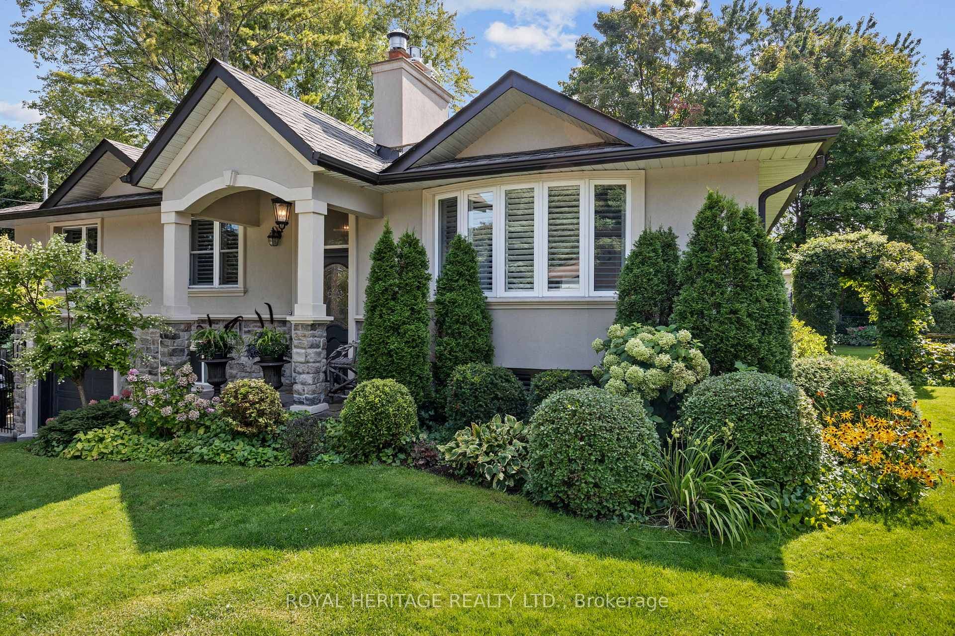 356 King Arthurs Court photo 4