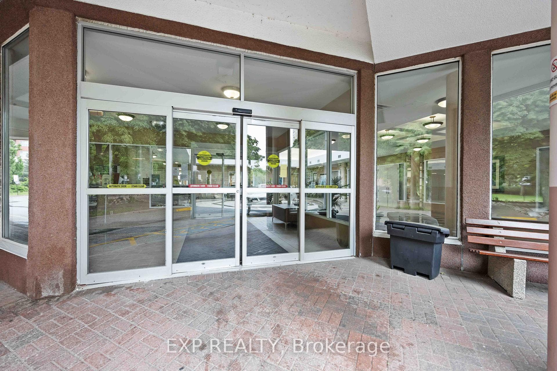 5 Concorde Place Unit 509 photo 3