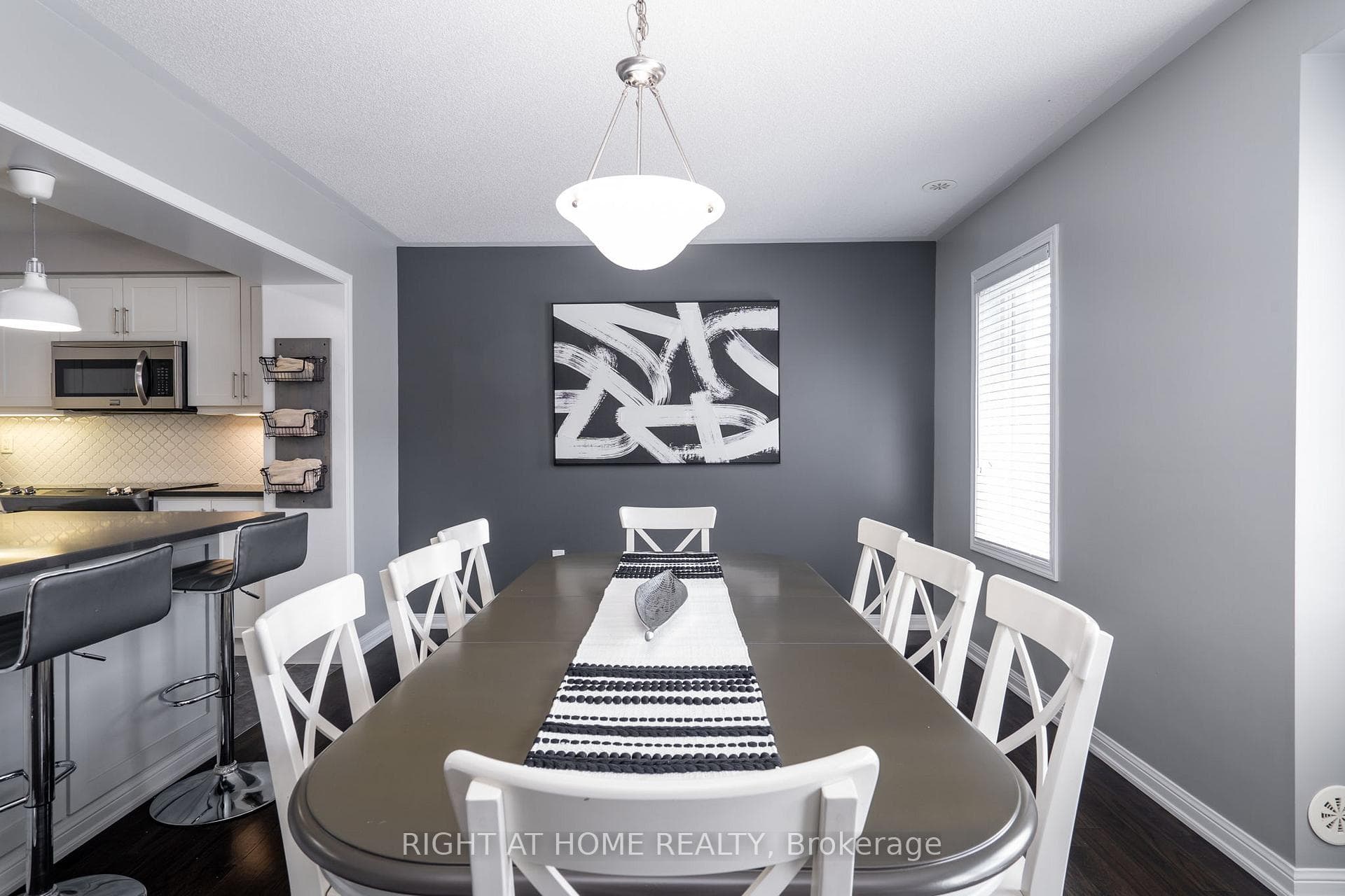 76 Vanhorne Close photo 24