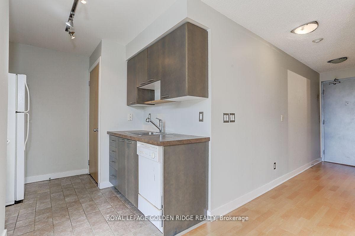 255 Richmond Street Unit PH11 photo 20
