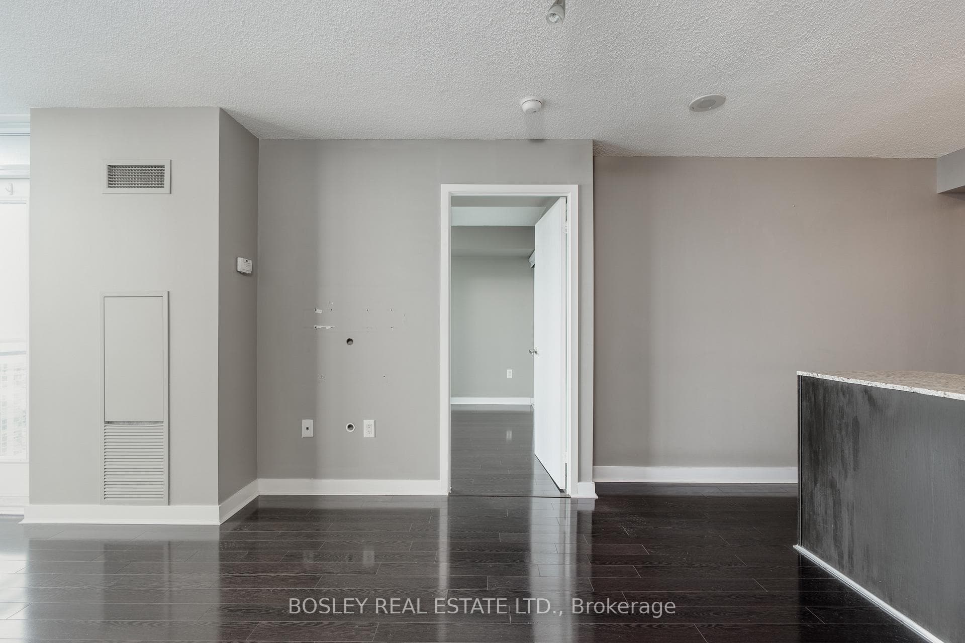 11 Brunel Court Unit 5002 photo 8