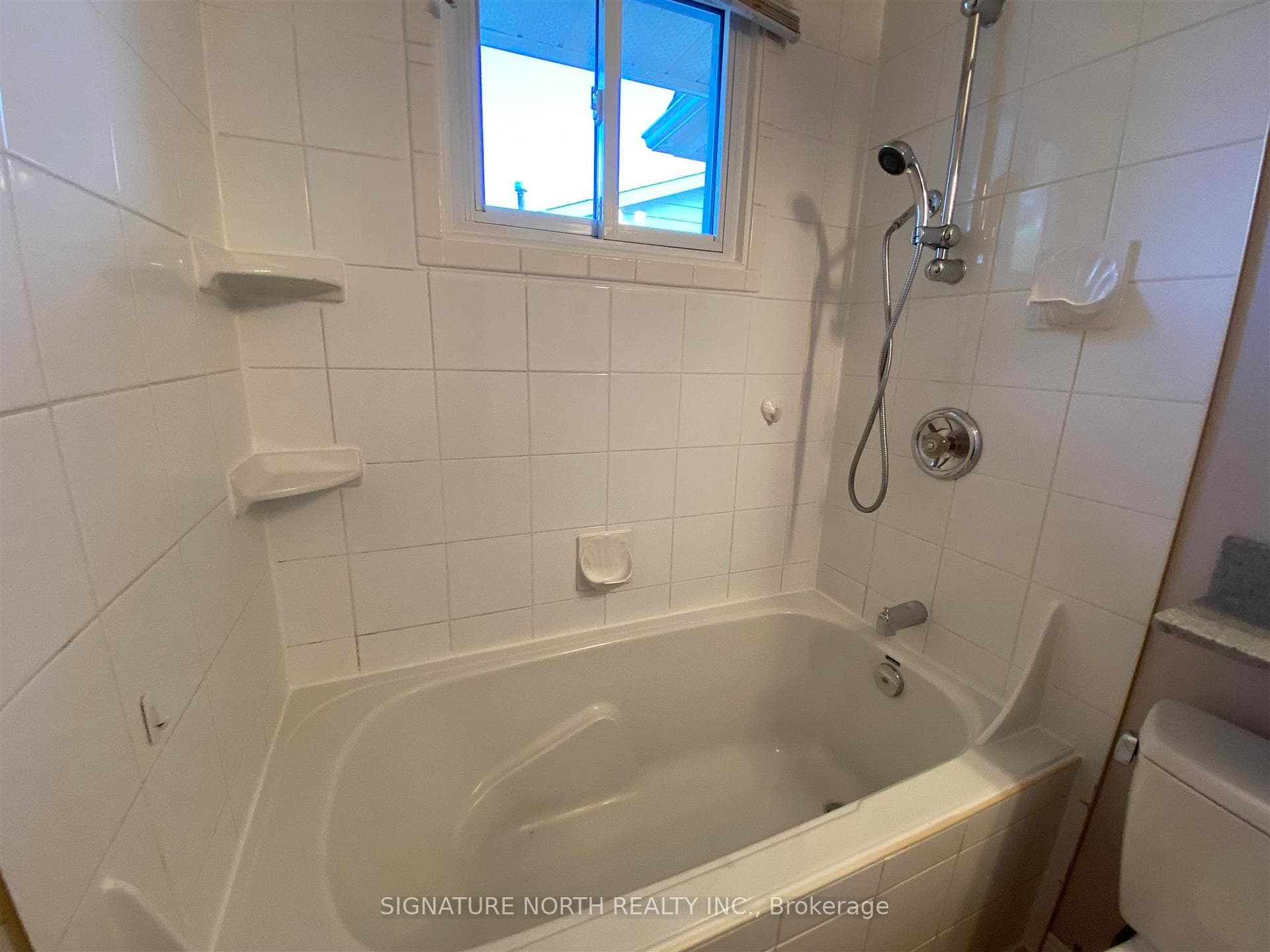 446 Simon Fraser Drive photo 17