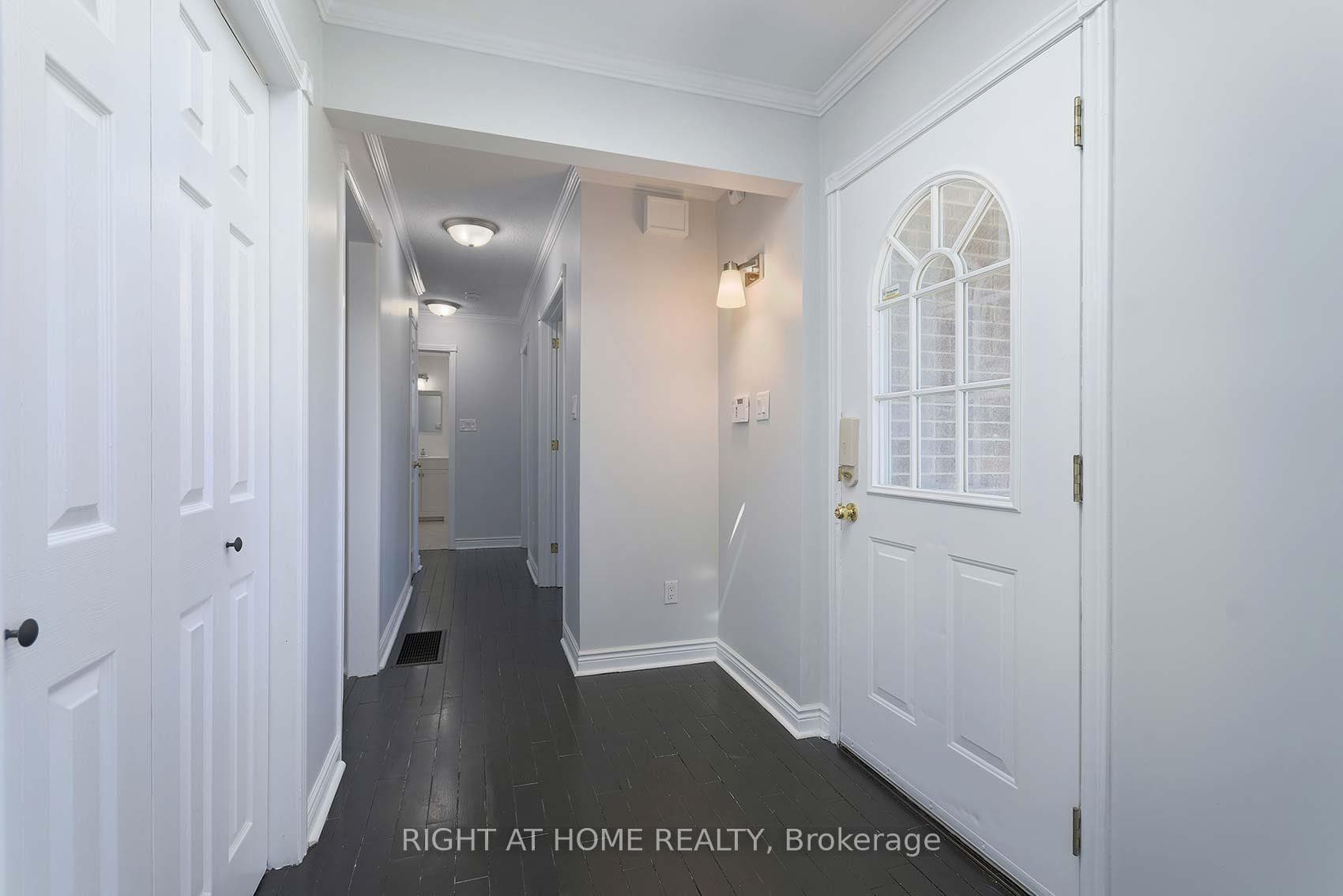 17 Oak Street photo 8