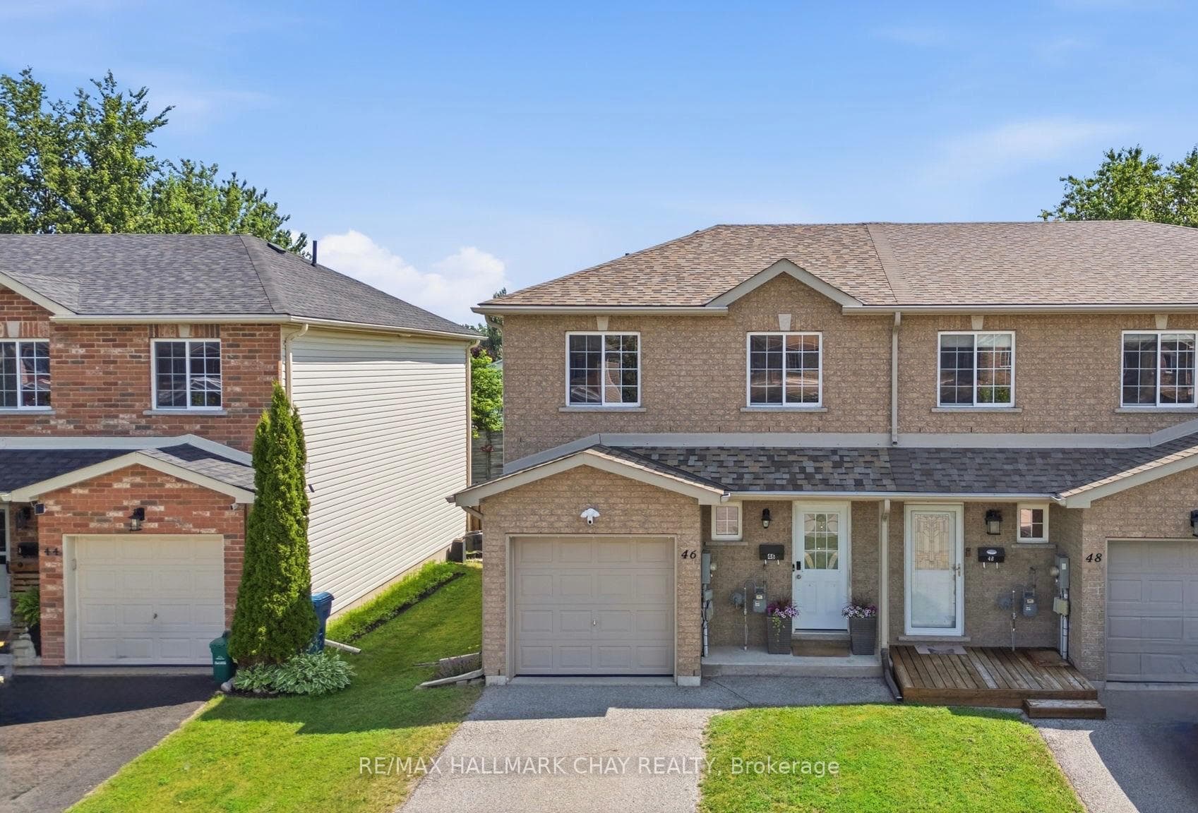 46 Michelle Drive photo 1