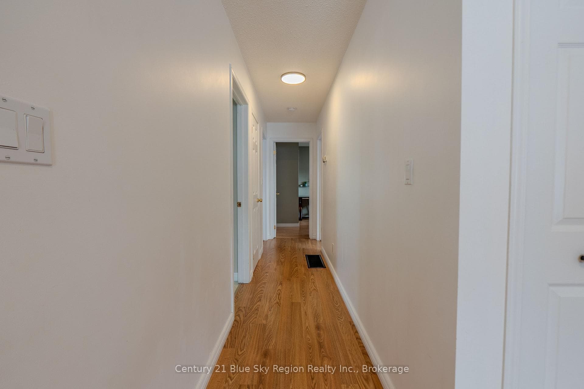 529 Pine Street photo 16